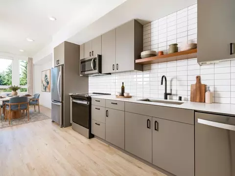 13033 NE 70th Pl, Kirkland, WA 98033