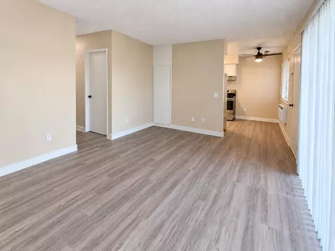 156 Pond Pl, Vista, CA 92083 photo 10