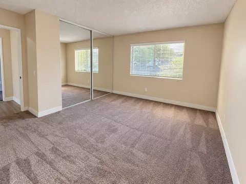 156 Pond Pl, Vista, CA 92083 photo 22