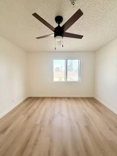 12516 Cranbrook Ave, Hawthorne, CA 90250 photo 10