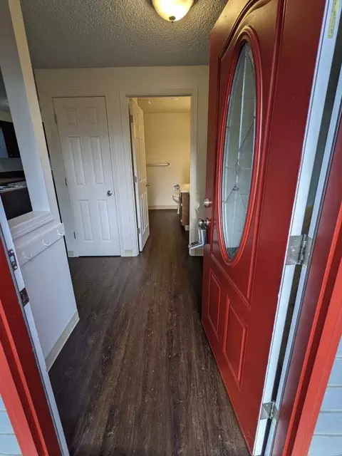 4450 SW Stoddard Dr, Aloha, OR 97078