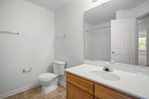 800 Greenhaven Dr, Greensboro, NC 27406