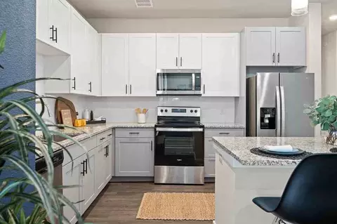 1095 Brittmoore Rd, Houston, TX 77043 photo 14