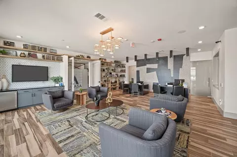 1095 Brittmoore Rd, Houston, TX 77043 photo 39