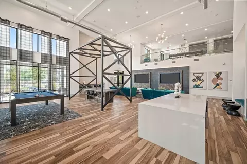 1095 Brittmoore Rd, Houston, TX 77043 photo 9
