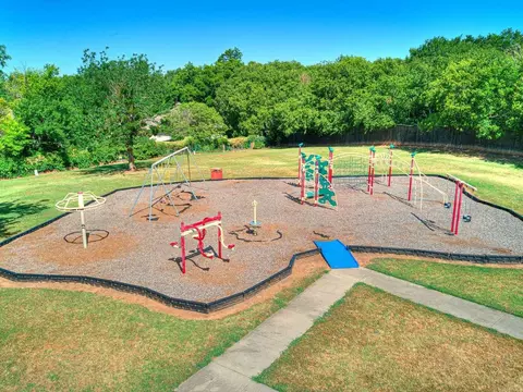 705 Ridgecrest Ct, Norman, OK 73072 photo 60