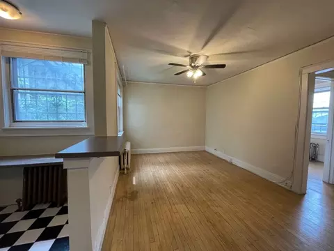 829 N Cass St, Milwaukee, WI 53202