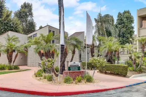 859 N Mountain Ave, Upland, CA 91786