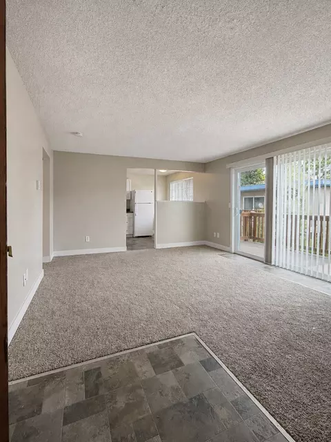 230 S 80th St, Tacoma, WA 98408