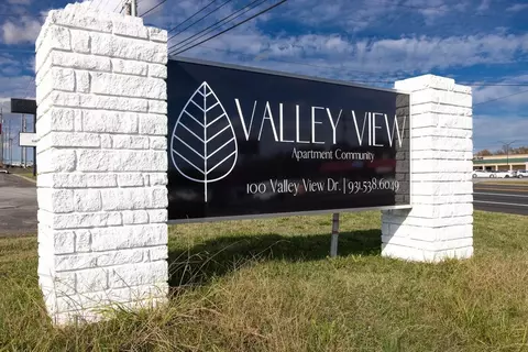 100 Valley View Dr, Dickson, TN 37055 photo 9