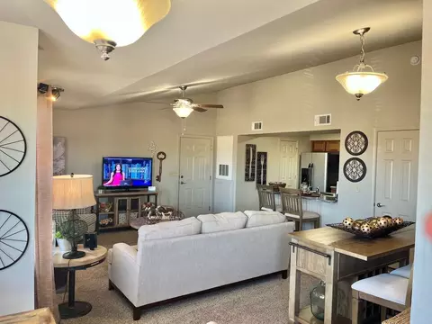 11308 SW 5th St, Yukon, OK 73099