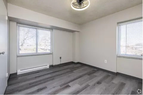 728 N Jennings Rd, Independence, MO 64056 photo 4