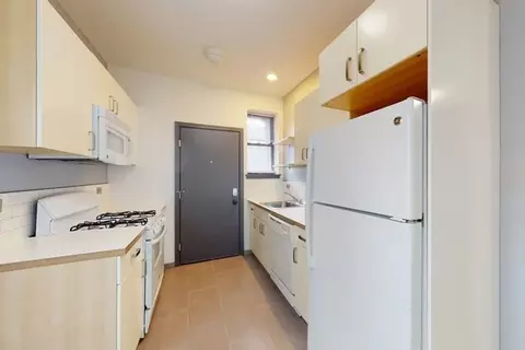 5300 S Drexel Ave, Chicago, IL 60615
