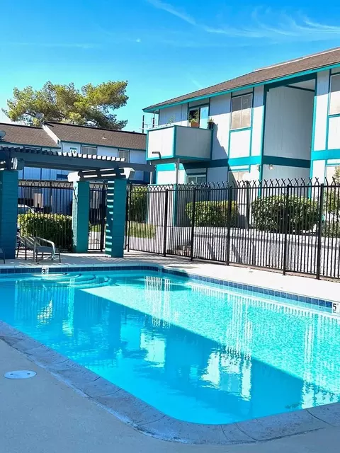 2665 S Bruce St, Winchester, NV 89169