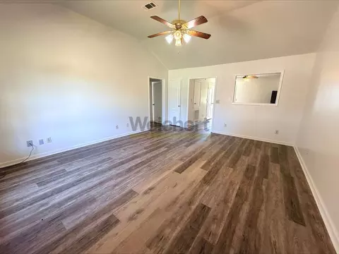 506 N 3rd St, Marmaduke, AR 72443