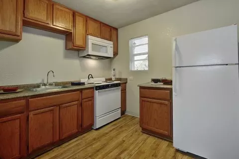 925 Pomeroy Ave, Santa Clara, CA 95051
