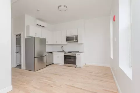 471 Fulton St, Troy, NY 12180