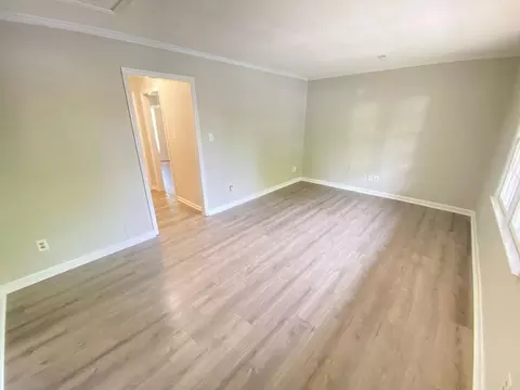 400 Stockton St, Statesville, NC 28677