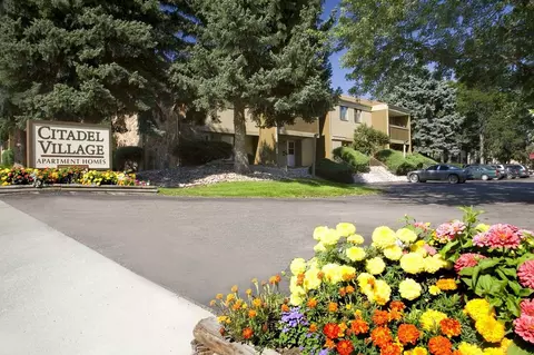 913 N Chelton Rd, Colorado Springs, CO 80909