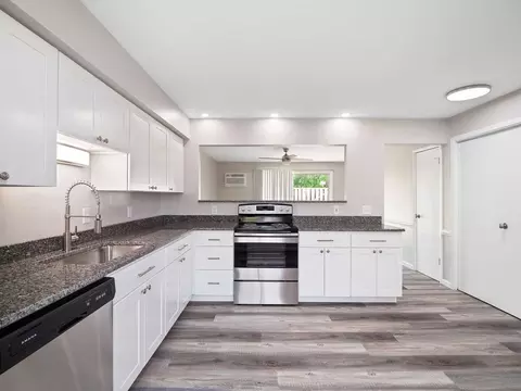 9880 Old Johnnycake Ridge Rd, Mentor, OH 44060