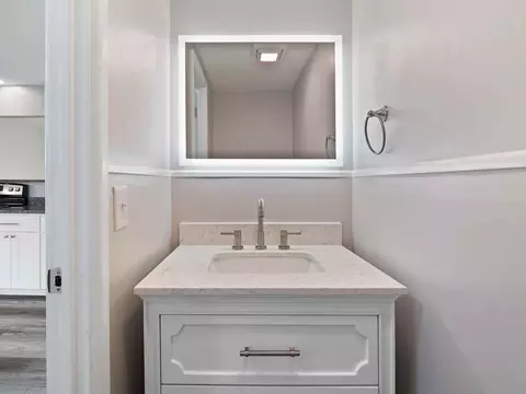 9880 Old Johnnycake Ridge Rd, Mentor, OH 44060 photo 6
