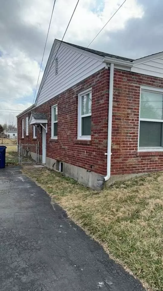 2236 2238 Woodson Rd, Overland, MO 63114 12 Photos Movoto