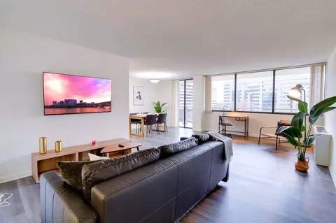 320 23rd St S, Arlington, VA 22202