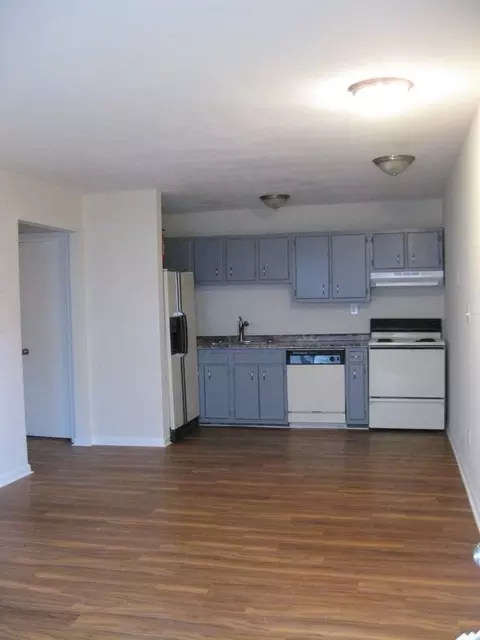1372 W Ocean View Ave, Norfolk, VA 23503