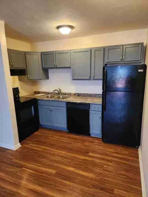 1372 W Ocean View Ave, Norfolk, VA 23503
