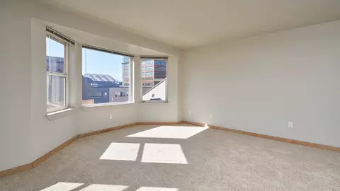 521 S Weller St, Seattle, WA 98104 photo 39