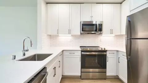521 S Weller St, Seattle, WA 98104 photo 7