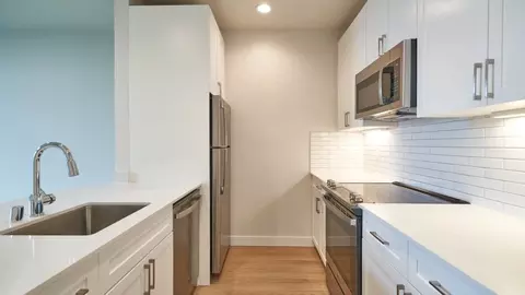 521 S Weller St, Seattle, WA 98104 photo 6