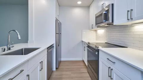 521 S Weller St, Seattle, WA 98104 photo 32