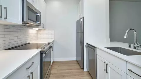 521 S Weller St, Seattle, WA 98104 photo 5