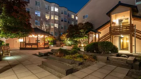 521 S Weller St, Seattle, WA 98104 photo 24