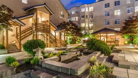 521 S Weller St, Seattle, WA 98104 photo 23