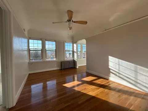 1530 NE 10th Ave, Portland, OR 97232