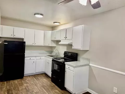 206 S Pierce St, Lakewood, CO 80226