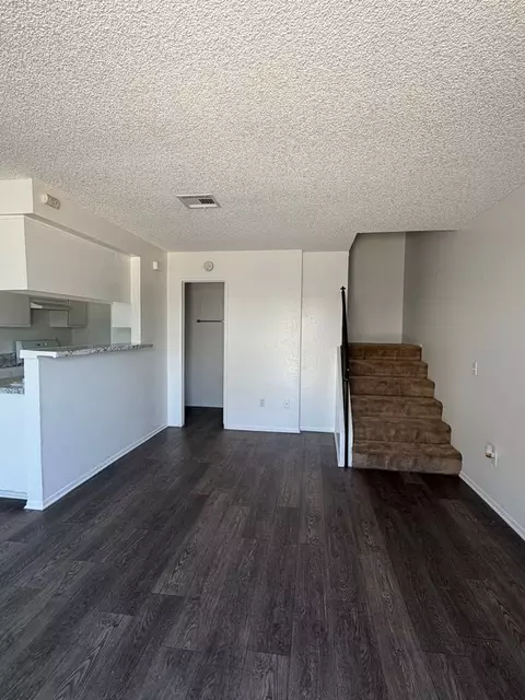 17015 Ivy Ave, Fontana, CA 92335