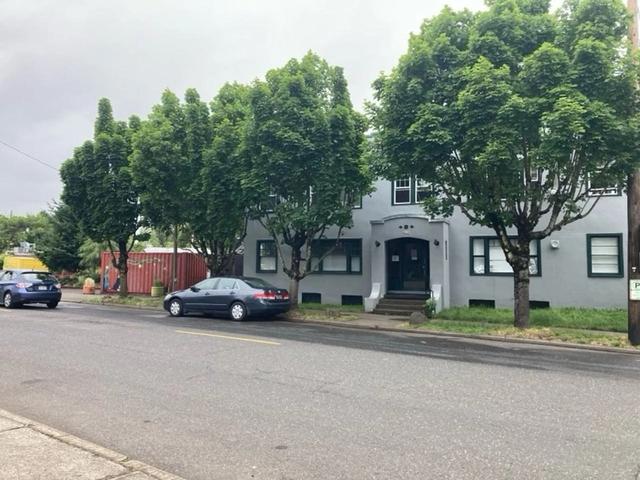 8015 N Lombard St, Portland, OR 97203