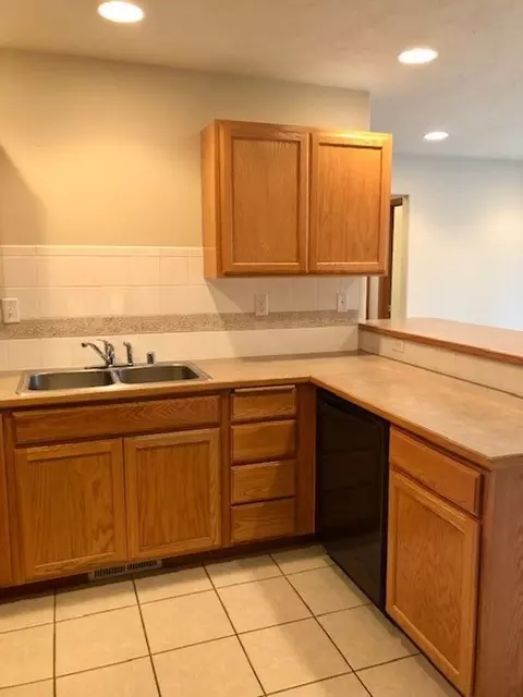302 309 E Blackhawk Dr, Spokane, WA 99208 photo 2