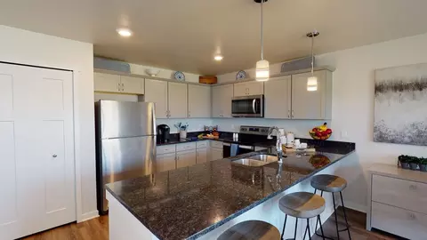 14973 Milan Ct, Utica, MI 48315 photo 5