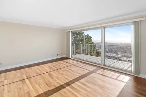 66 Crestline Dr, San Francisco, CA 94131