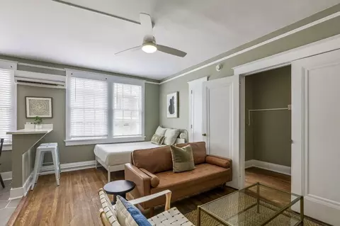 838 Lowerline St, New Orleans, LA 70118