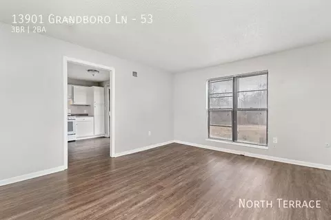 13900 Grandboro Ln, Grandview, MO 64030