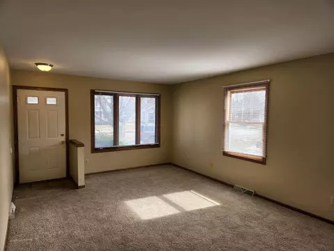 500 Kings Lynn Rd, Stoughton, WI 53589