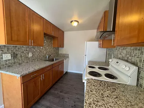 4650 4702 Sw Luradel St #4650-4650, Portland, OR 97219