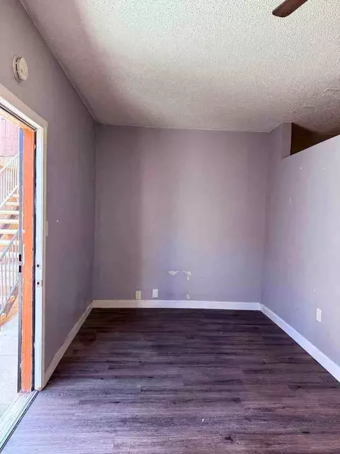 1033 Hoffman Ave, Long Beach, CA 90813 photo 20