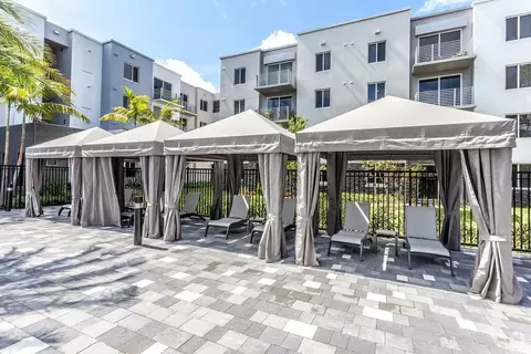 1220 NE 24th St, Wilton Manors, FL 33305 photo 10