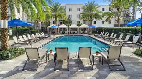 1220 NE 24th St, Wilton Manors, FL 33305 photo 3